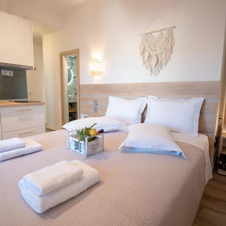Magdalena Seaside Apartments Nea Roda Zewnętrze zdjęcie