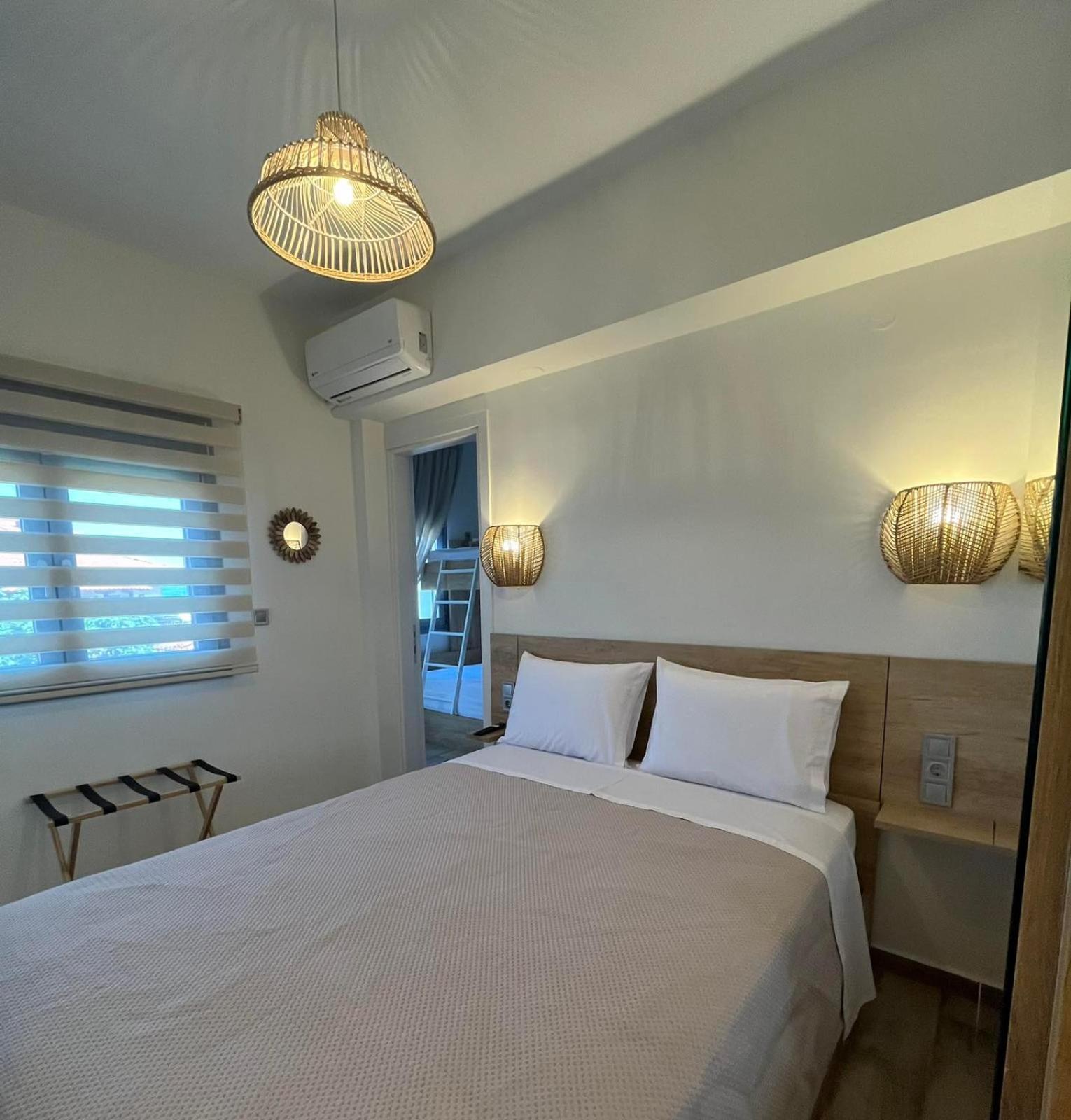 Magdalena Seaside Apartment Nea Roda