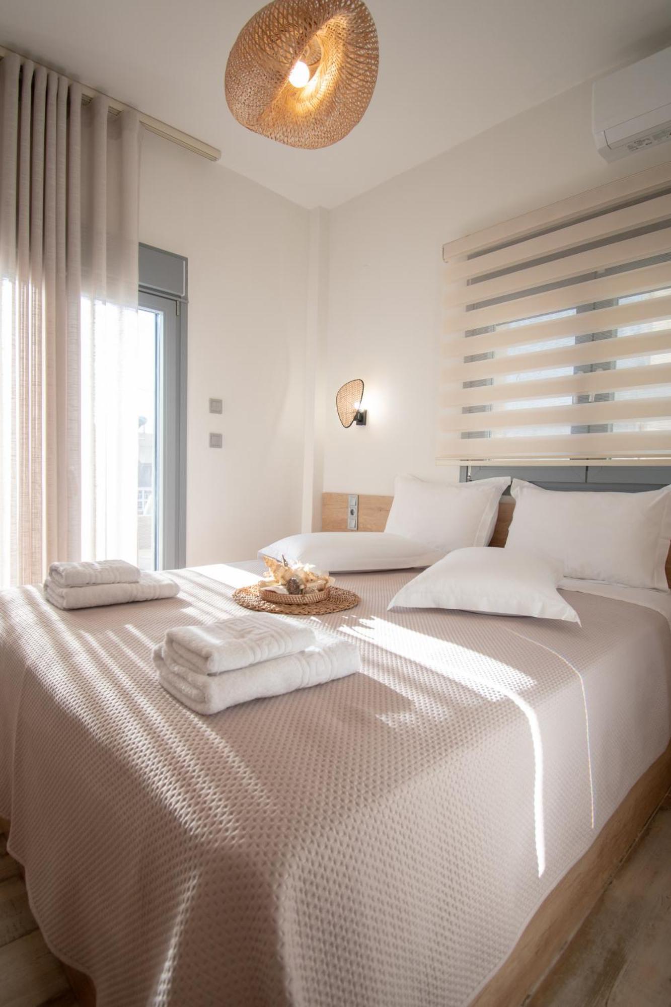 Magdalena Seaside Apartment Nea Roda