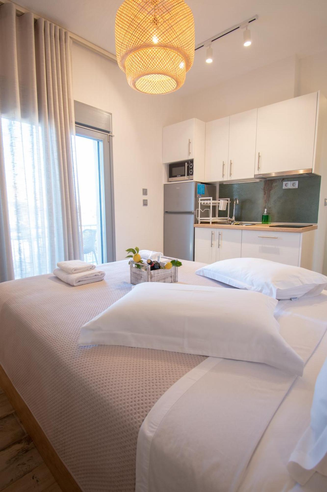 Magdalena Seaside Apartment Nea Roda